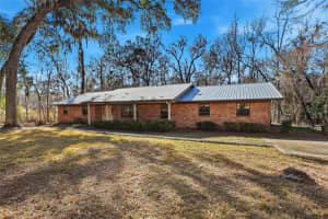 820 109TH DRIVE, GAINESVILLE, FL 32606 - MLS#MFRGC537381