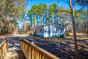 7088 SW COUNTY ROAD 796, LAKE BUTLER, FL 32054 Sold 03/16/26