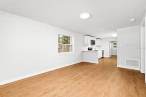 1017 9 AVENUE, GAINESVILLE, FL 32601 Sold 03/24/26