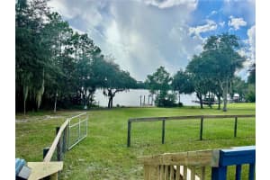 243 STAR LAKE DRIVE, HAWTHORNE, FL 32640 - MLS#MFRGC537707