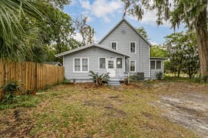 2523 6TH STREET, GAINESVILLE, FL 32609 - MLS#MFRGC537751