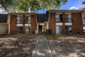 1700 Sw 16th Ct #e2, GAINESVILLE