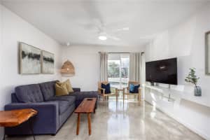 1700 16TH COURT, GAINESVILLE, FL 32608 - MLS#MFRGC537805