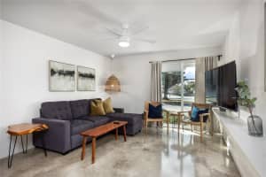 1700 16TH COURT, GAINESVILLE, FL 32608 - MLS#MFRGC537805