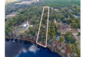 103 SUWANNEE RIVER DRIVE, MAYO, FL 32066 - MLS#MFRGC537847