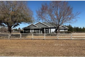 10054 98 AVENUE, GAINESVILLE, FL 32608 - MLS#MFRGC537850