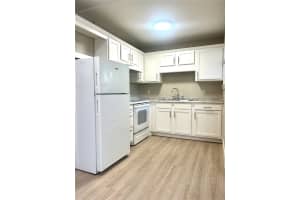 821 8TH AVENUE, GAINESVILLE, FL 32601 - MLS#MFRGC537921