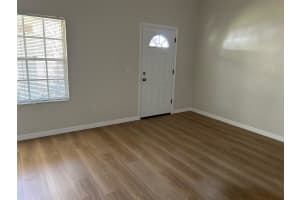 301 OAK TRACK LOOP, OCALA, FL 34472 - MLS#MFRGC537967