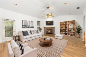 568 39TH DRIVE, GAINESVILLE, FL 32607 - MLS#MFRGC537973