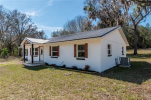 983 S COUNTY ROAD 21, HAWTHORNE, FL 32640 - MLS#MFRGC538009