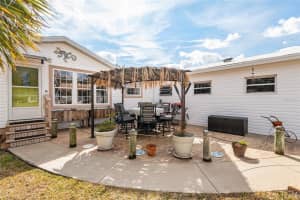 563 78TH COURT, OCALA, FL 34474 - MLS#MFRGC538061