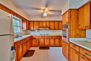 1919 4TH AVENUE, GAINESVILLE, FL 32603 - MLS#MFRGC538248