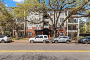 1142 Sw 9th Rd #402, GAINESVILLE