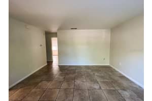 5925 10TH LANE, GAINESVILLE, FL 32607 - MLS#MFRGC538362