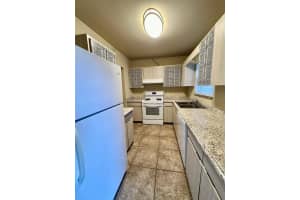 2427 4TH TERRACE, GAINESVILLE, FL 32609 - MLS#MFRGC538401