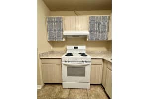 2427 4TH TERRACE, GAINESVILLE, FL 32609 - MLS#MFRGC538401