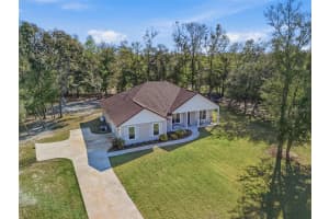 8920 8TH PLACE, HIGH SPRINGS, FL 32643 - MLS#MFRGC538451