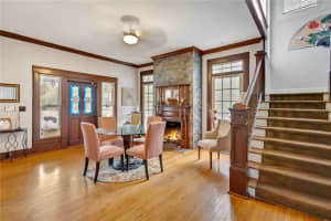 824 UNIVERSITY AVENUE, GAINESVILLE, FL 32601 - MLS#MFRGC538545