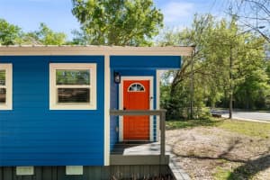 2256 UNIVERSITY AVENUE, GAINESVILLE, FL 32603 - MLS#MFRGC538547