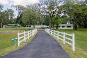 7893 S US HIGHWAY 441, LAKE CITY, FL 32025 - MLS#MFRGC538674