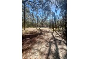 400 HOLLY AVENUE, FLORAHOME, FL 32140 - MLS#MFRGC538696