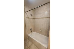 2202 39TH DRIVE, GAINESVILLE, FL 32607 - MLS#MFRGC538836