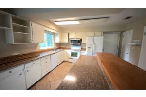 3330 27TH AVENUE, GAINESVILLE, FL 32605 - MLS#MFRGC538869