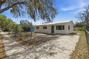 1617 12TH AVENUE, GAINESVILLE, FL 32641 - MLS#MFRGC538903