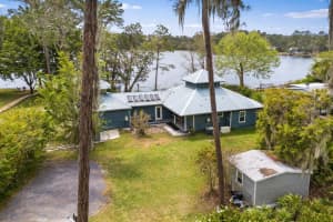 299 RILEY LAKE DRIVE, HAWTHORNE, FL 32640 - MLS#MFRGC538917