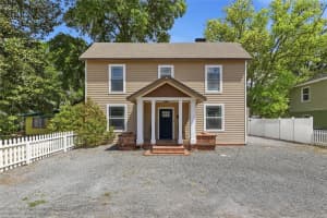 403 9 STREET, GAINESVILLE, FL 32601 - MLS#MFRGC538919