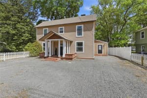 403 9 STREET, GAINESVILLE, FL 32601 - MLS#MFRGC538919