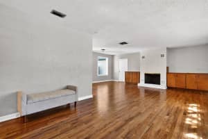 914 11TH AVENUE, GAINESVILLE, FL 32601 - MLS#MFRGC538925