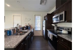 717 10TH STREET, GAINESVILLE, FL 32601 - MLS#MFRGC539001