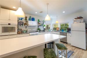 310 8TH STREET, GAINESVILLE, FL 32601 - MLS#MFRGC539005