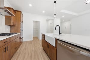 6735 10TH LANE, GAINESVILLE, FL 32607 - MLS#MFRGC539048