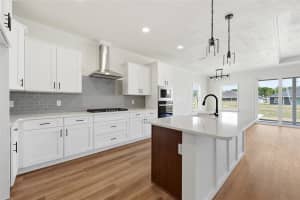 1049 67TH WAY, GAINESVILLE, FL 32607 - MLS#MFRGC539050