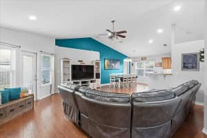 934 255TH WAY, NEWBERRY, FL 32669 - MLS#MFRGC539129