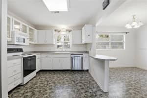 4006 36TH TERRACE, GAINESVILLE, FL 32605 - MLS#MFRGC539198