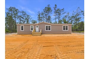 137 BEULAH DRIVE, HAWTHORNE, FL 32640 - MLS#MFRGC539476