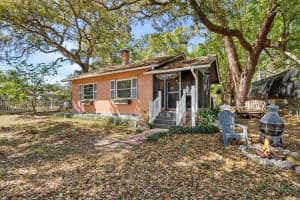 360 SE LAKEVIEW DRIVE, KEYSTONE HEIGHTS, FL 32656 - MLS#MFRGC539574