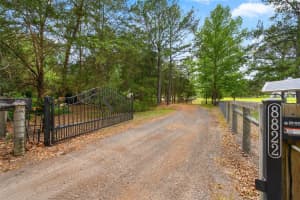 8822 170TH STREET, ALACHUA, FL 32615 - MLS#MFRGC539762