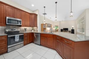 9325 35TH LANE, GAINESVILLE, FL 32608 - MLS#MFRGC540080