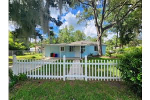 1014 10TH PLACE, GAINESVILLE, FL 32601 - MLS#MFRGC540133