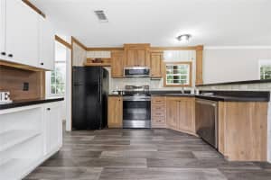 215 ALPINE PLACE, HIGH SPRINGS, FL 32643 - MLS#MFRGC540734