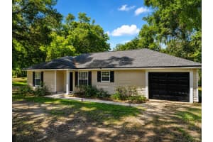 901 PECAN STREET, KEYSTONE HEIGHTS, FL 32656 - MLS#MFRGC541074