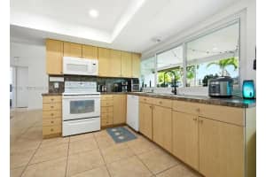 1185 NW 92nd Ave, Pembroke Pines, FL 33024, Sold 04/30/26