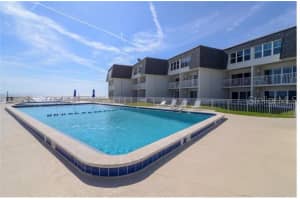 4831 Saxon Dr, New Smyrna Beach, FL 32169, Sold 06/03/19