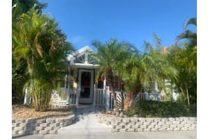 701 Broadway St, Longboat Key, FL 34228, Sold 12/09/21