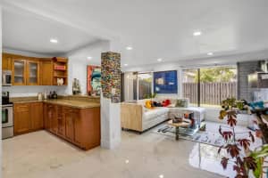 4239 NW 76th Ave, Hollywood, FL 33024, Sold 01/24/22