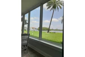 1847 Shore Dr S, South Pasadena, FL 33707, Sold 02/14/22